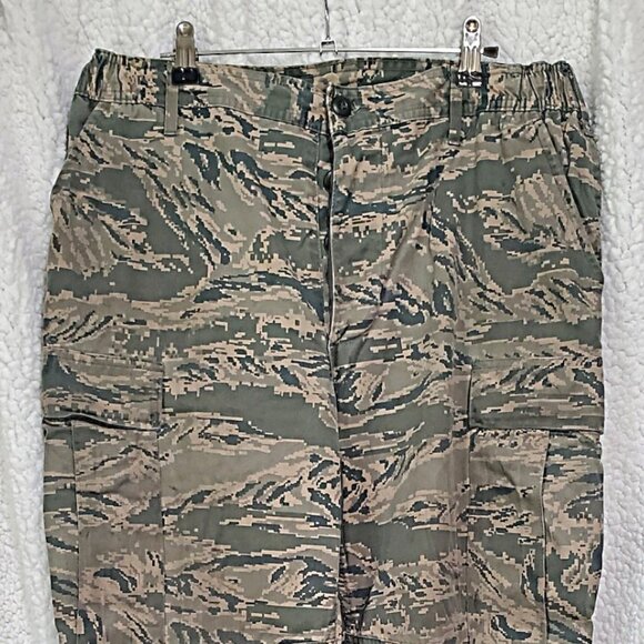 Mens Air Force camo pants utility trouser size 34R - Picture 1 of 3